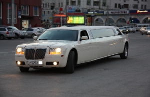 Аренда Chrysler 300C Limousine в Новосибирске